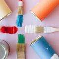 4 pinceaux de couleurs différentes